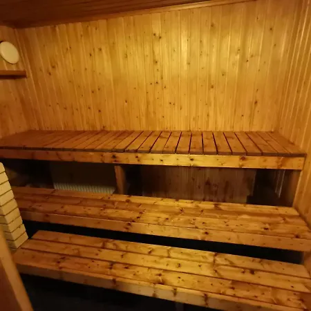 Immaculate 5-bed In Apartment Kotka