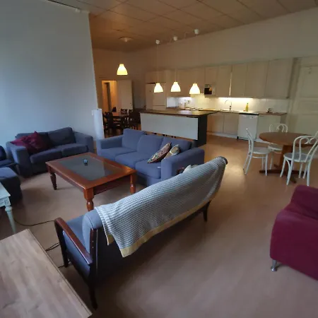 Immaculate 5-bed In * Kotka