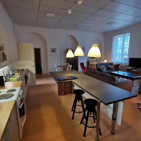 Immaculate 5-bed In * Kotka